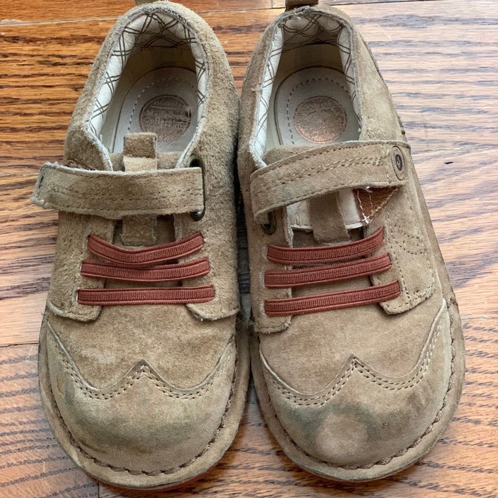 Stride Rite Tan shoes